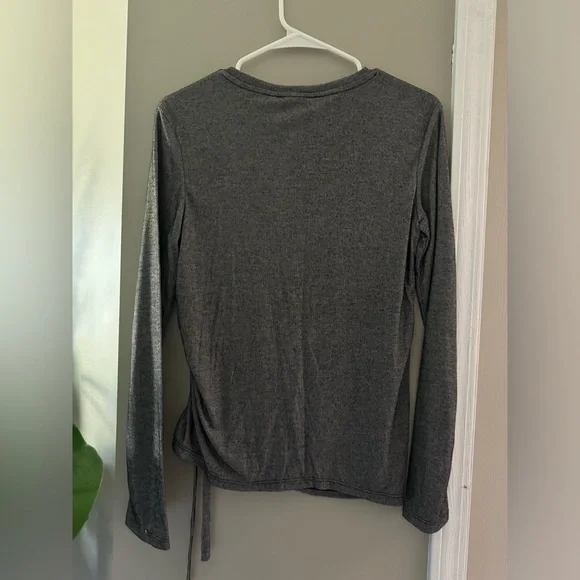 Long sleeve top - Picture 2 of 4